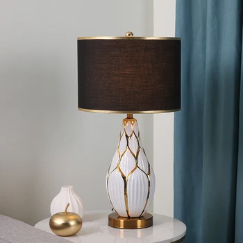 Amerikāņu vienkārši radoši roku apgleznoti mākslas keramikas dzīvojamā istaba guļamistaba gultas lampa modelim telpas dekoratīva auduma siltā galda lampa